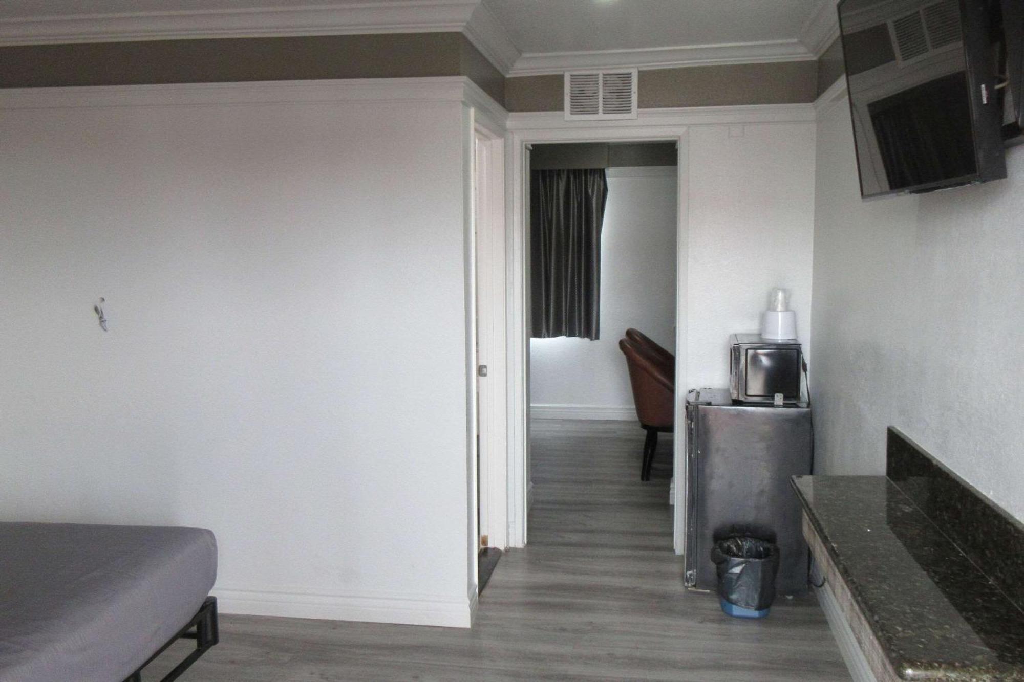 Rodeway Inn Commerce - Los Angeles Extérieur photo